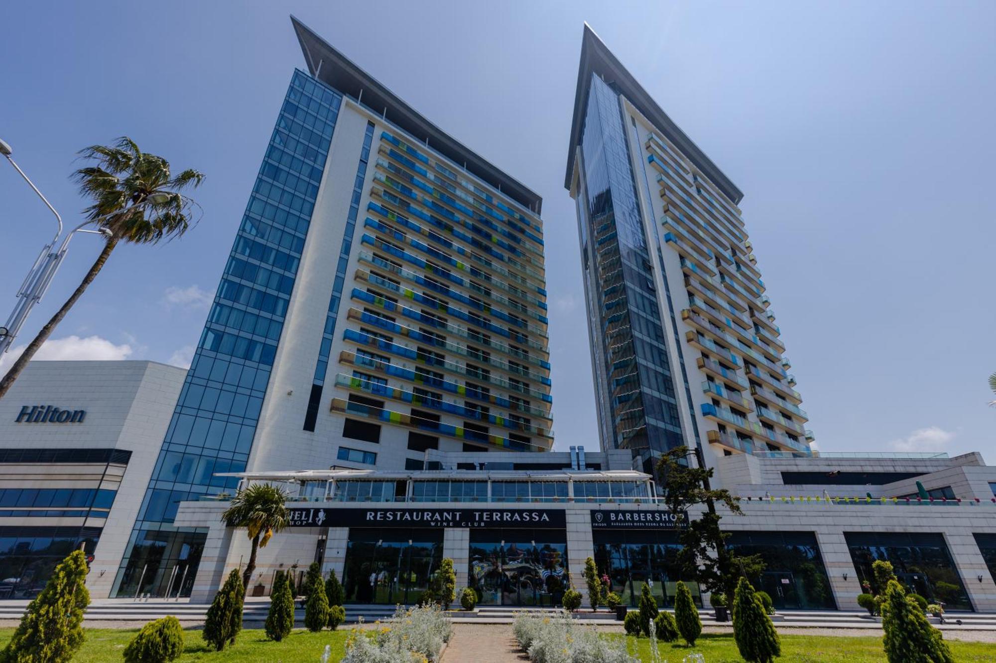 Bellevue Residential Hotel Batumi Esterno foto